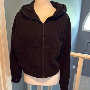 Lululemon cropped scuba zip up‎ M/L